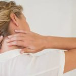 علت گردن درد چه می‌تواند باشد؟